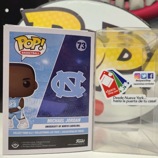 Funko Pop! Basketball: Michael Jordan: North Carolina - Walmart - Image 5
